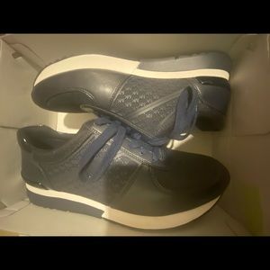 Michael Kors Allie Trainer Navy Blue Sz 10